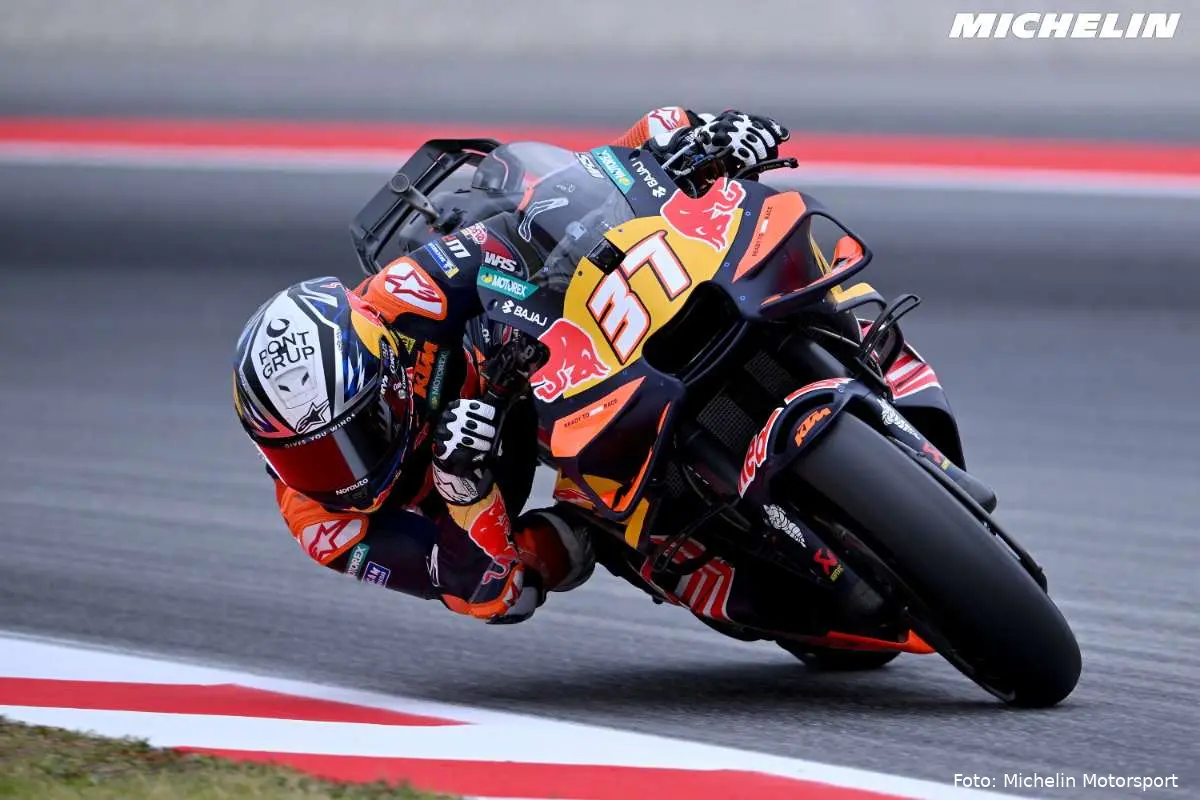 Pedro Acosta pilota KTM MotoGP a Barcellona
