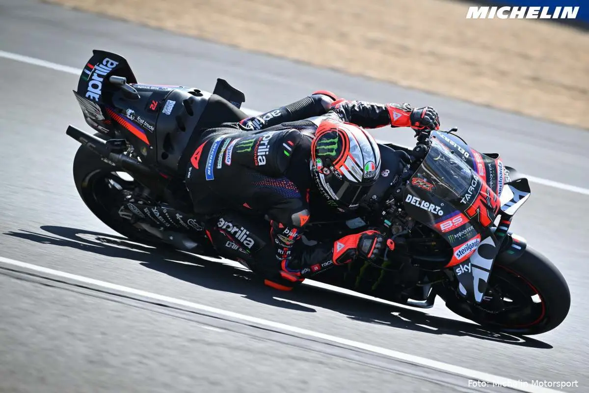Marco Bezzecchi pilota Aprilia MotoGP a Silverstone