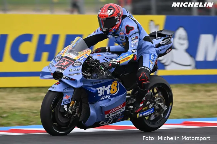 Iker Lecuona guida la Ducati Desmosedici del team Gresini nelle prove MotoGP a Balaton Park