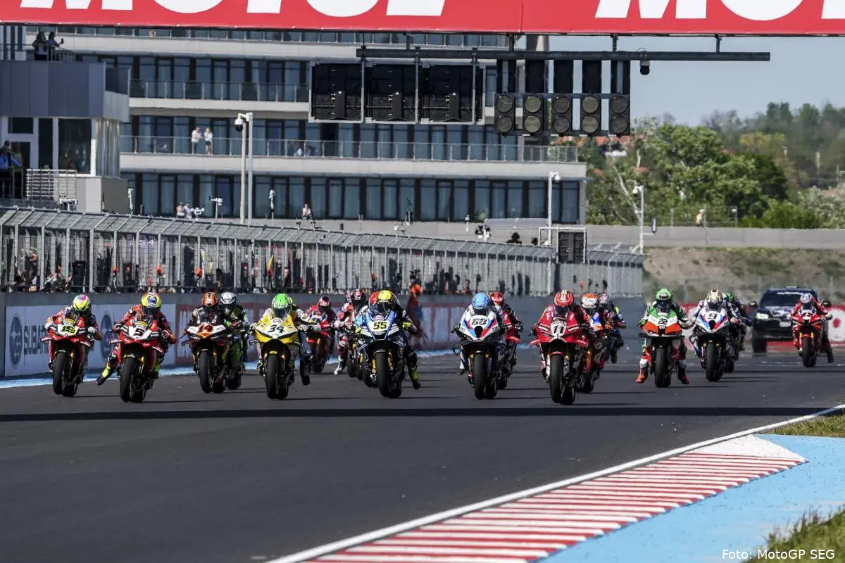 Piloti sulla griglia Superbike WorldSBK nel round a Balaton Park, Ungheria