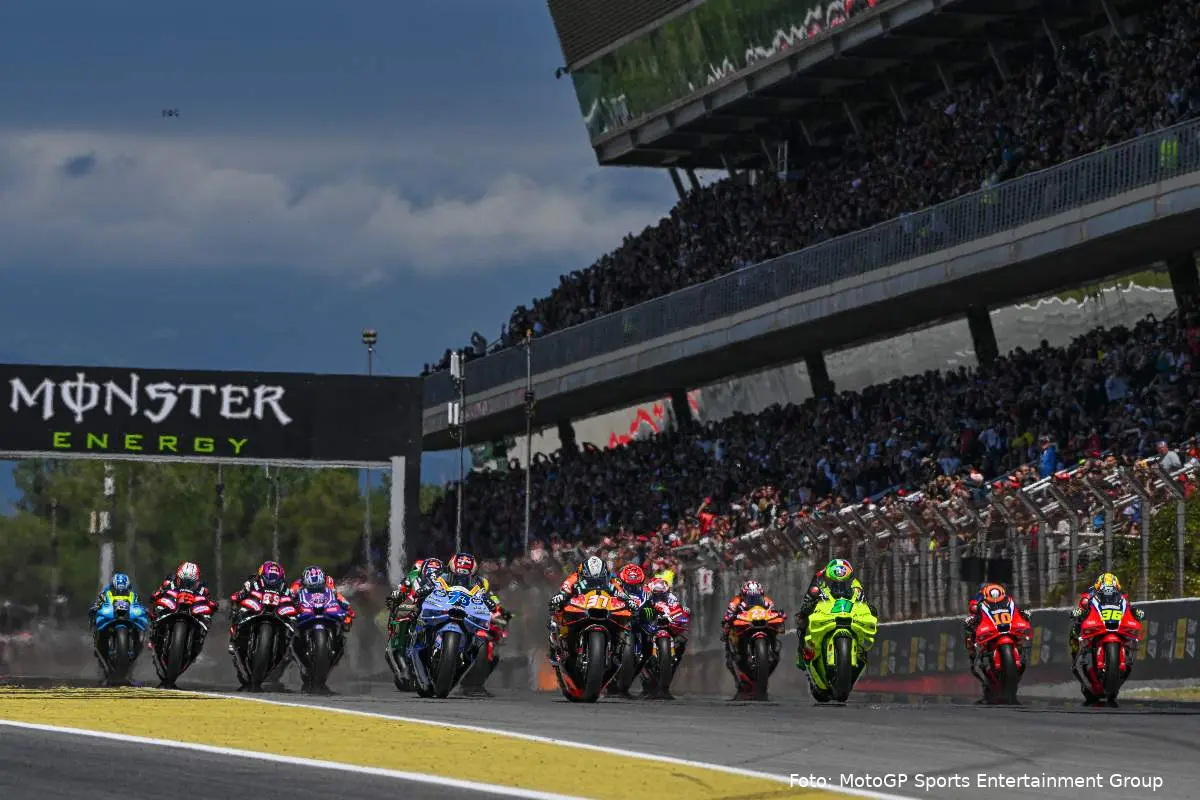 Partenza della Gara MotoGP a Barcellona, Catalunya