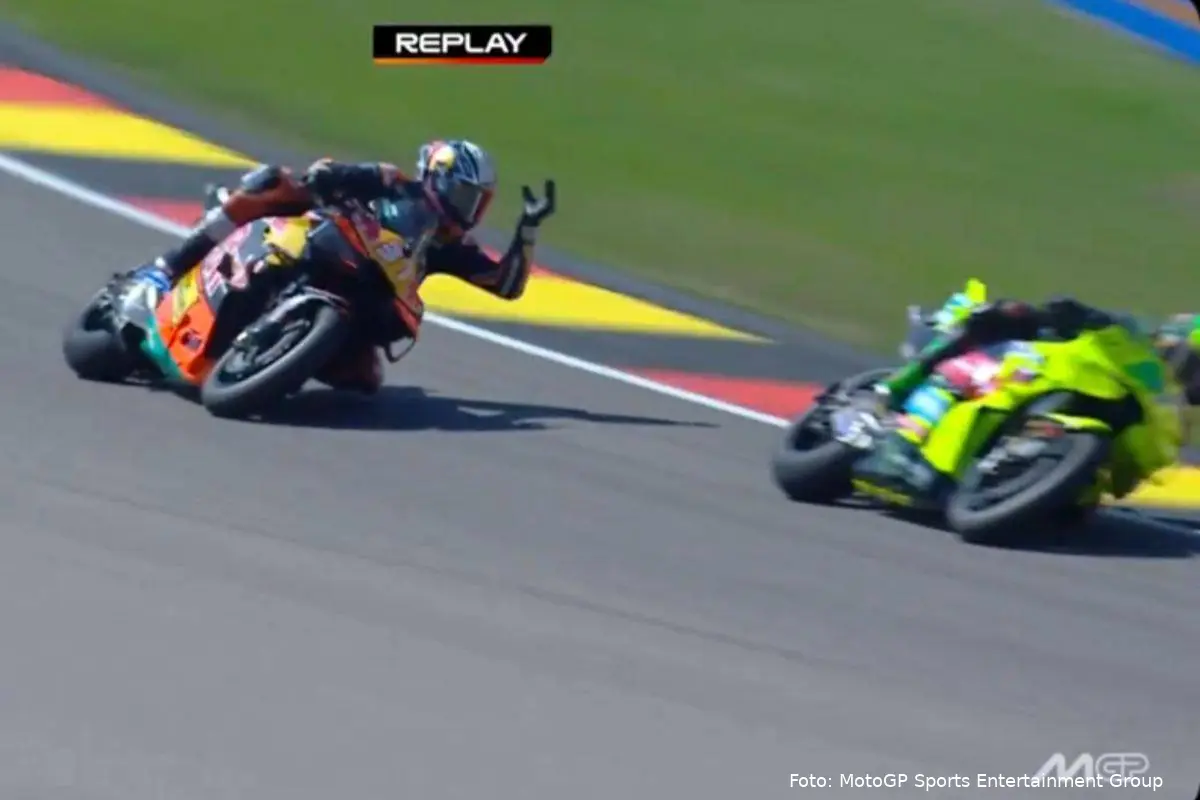 Franco Morbidelli ostacola Pedro Acosta nelle Prove MotoGP al Sachsenring