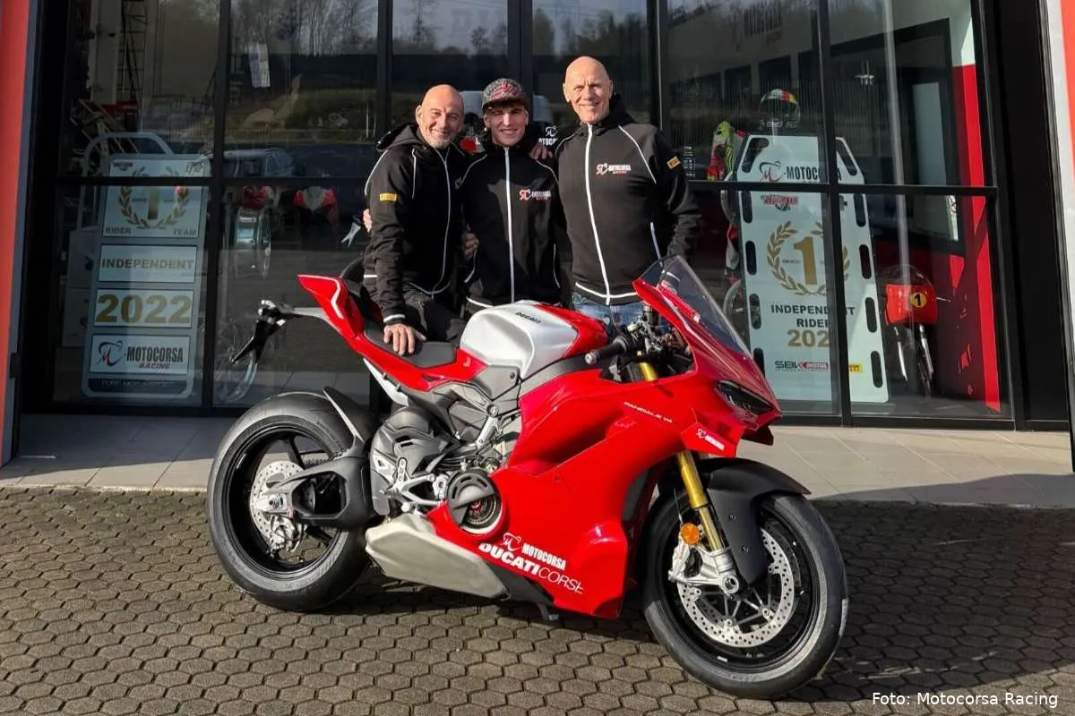 Alberto Surra pilota del team Motocorsa Superbike 2026