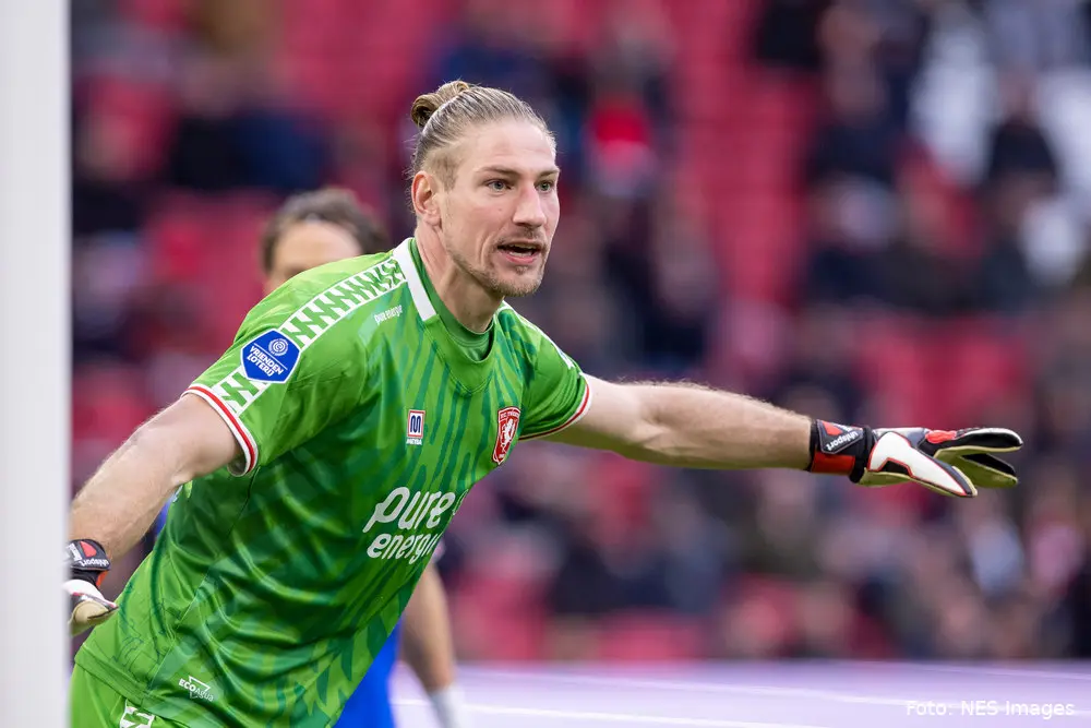 lars unnerstall ajax twente wijzend arena 2021 2022