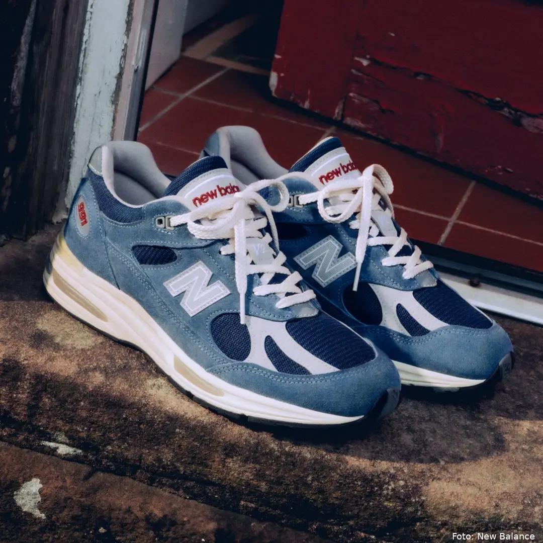 https---www.manners.nl-wp-content-uploads-2026-10-New-Balance-Made-In-UK-991V2-Vintage-Sports-blauw-nieuwe-favoriete-sneakers-2026-250-euro-U991WS2