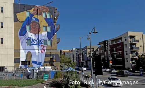 <i>Nyligt fremstillet vægmaleri af Fernando Valenzuela</i>