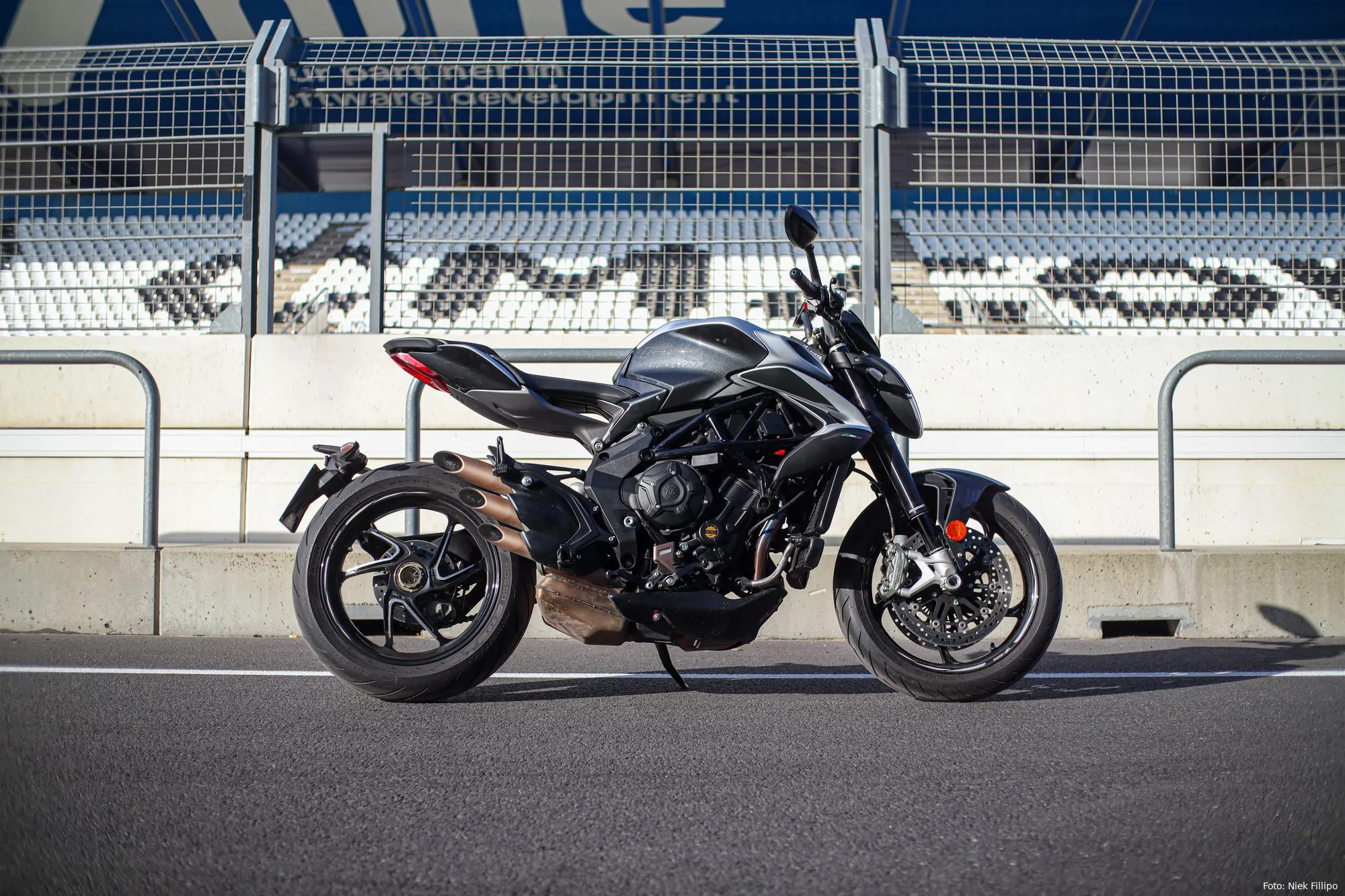 mv agusta brutale 800rr 14