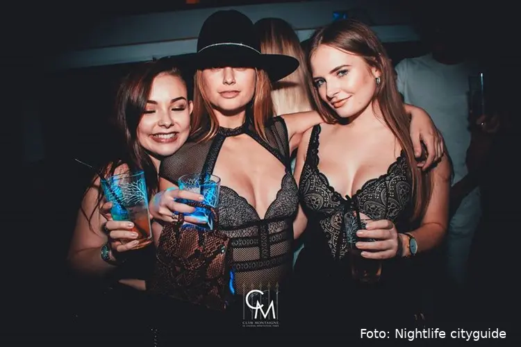 maison blanche club montaigne paris 1