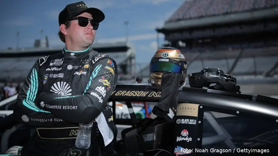 noah gragson nascar