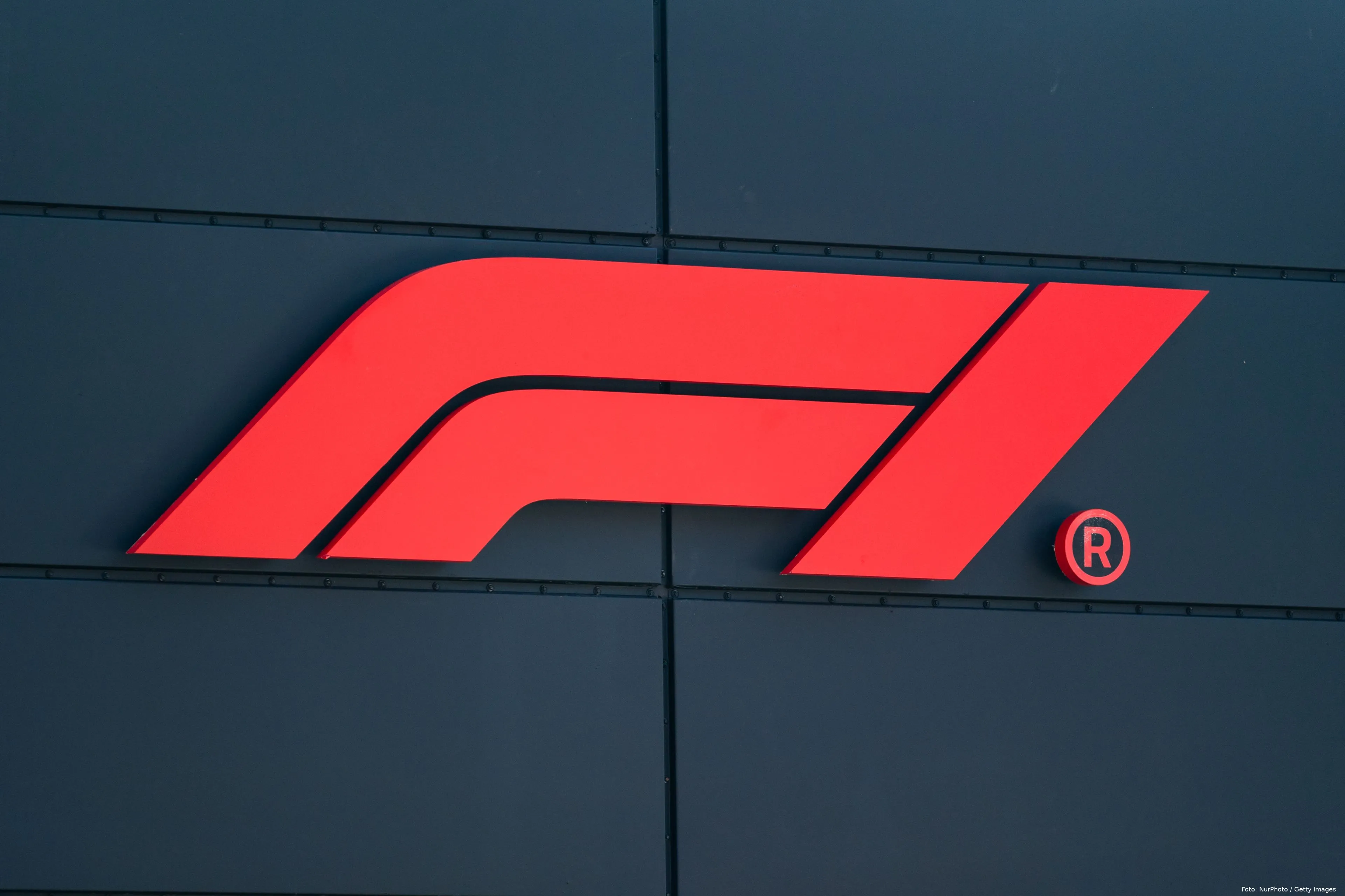 f1 logo