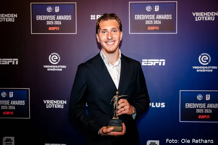 OLERETHANS-EredivisieAwards-Perswand-LR-20260525-222147-1