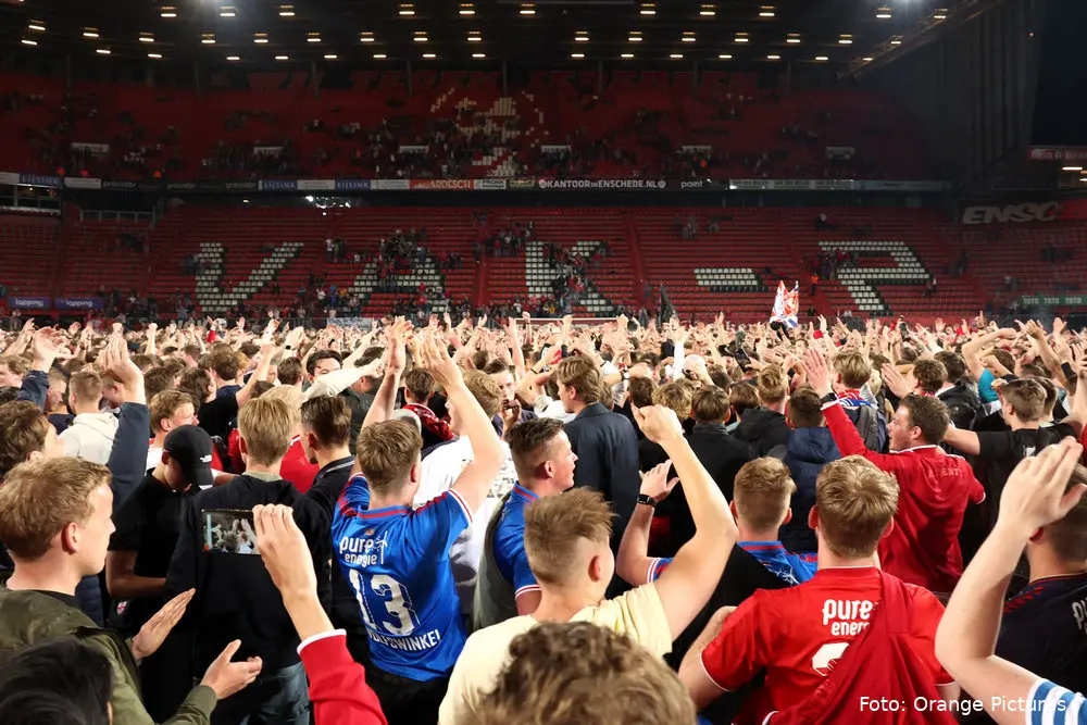 pitch invasion 11 mei 2022 grolsch veste twente groningen