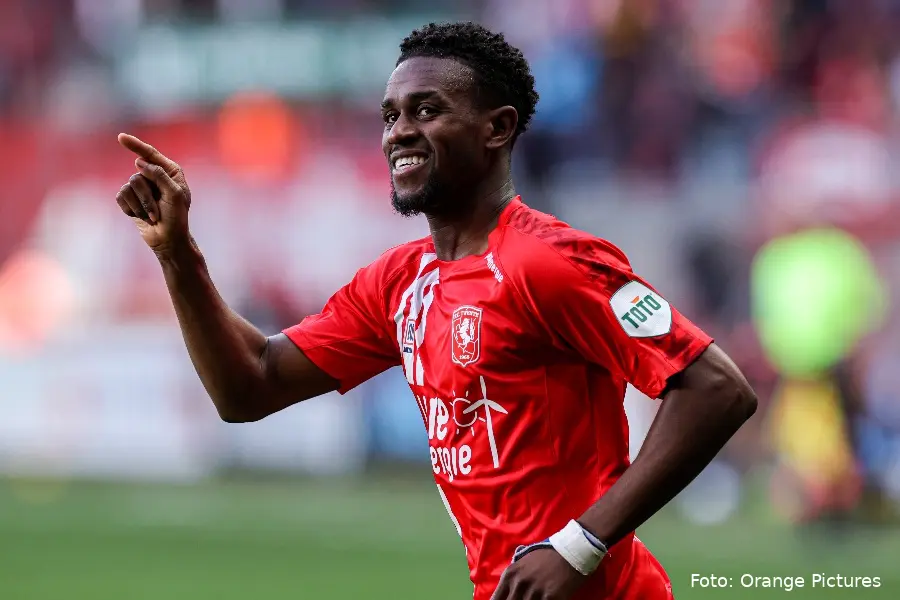 virgil misidjan blij vingertje wijzen fc twente fc groningen 2022 2023