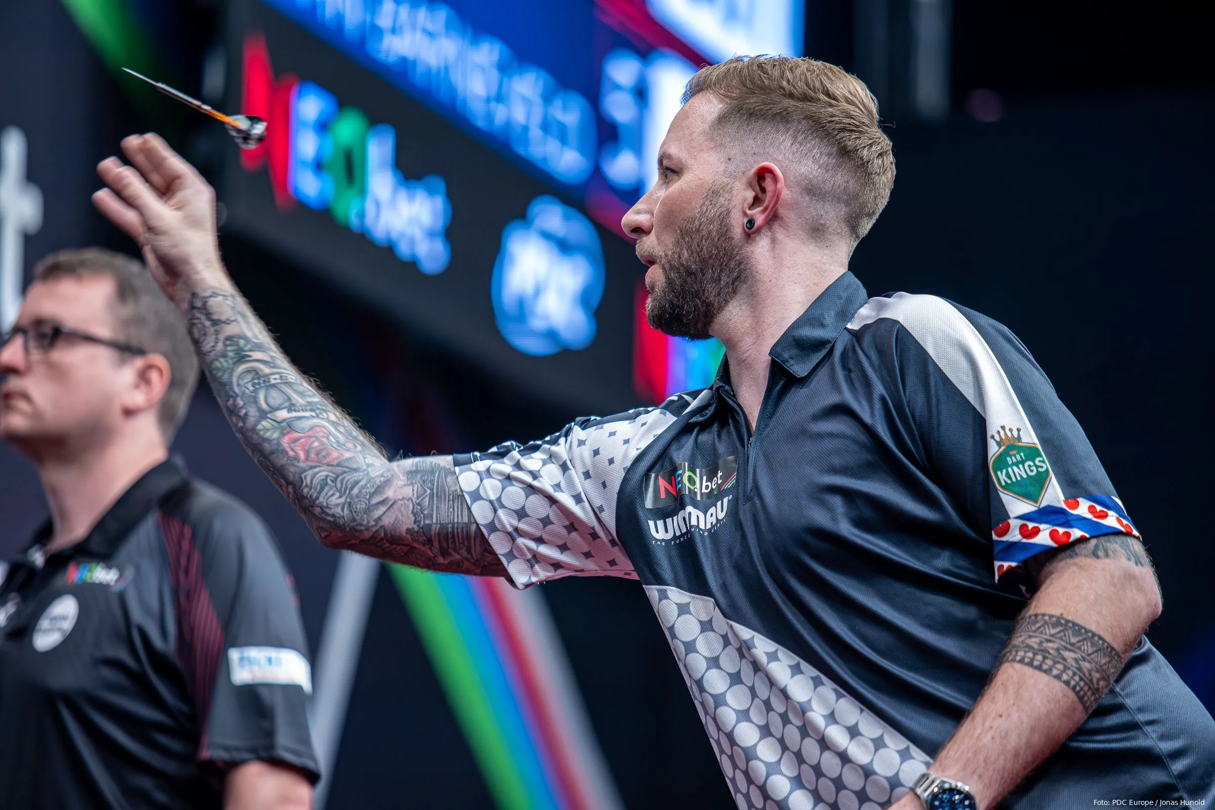 et6 van barneveld v noppert 2 2
