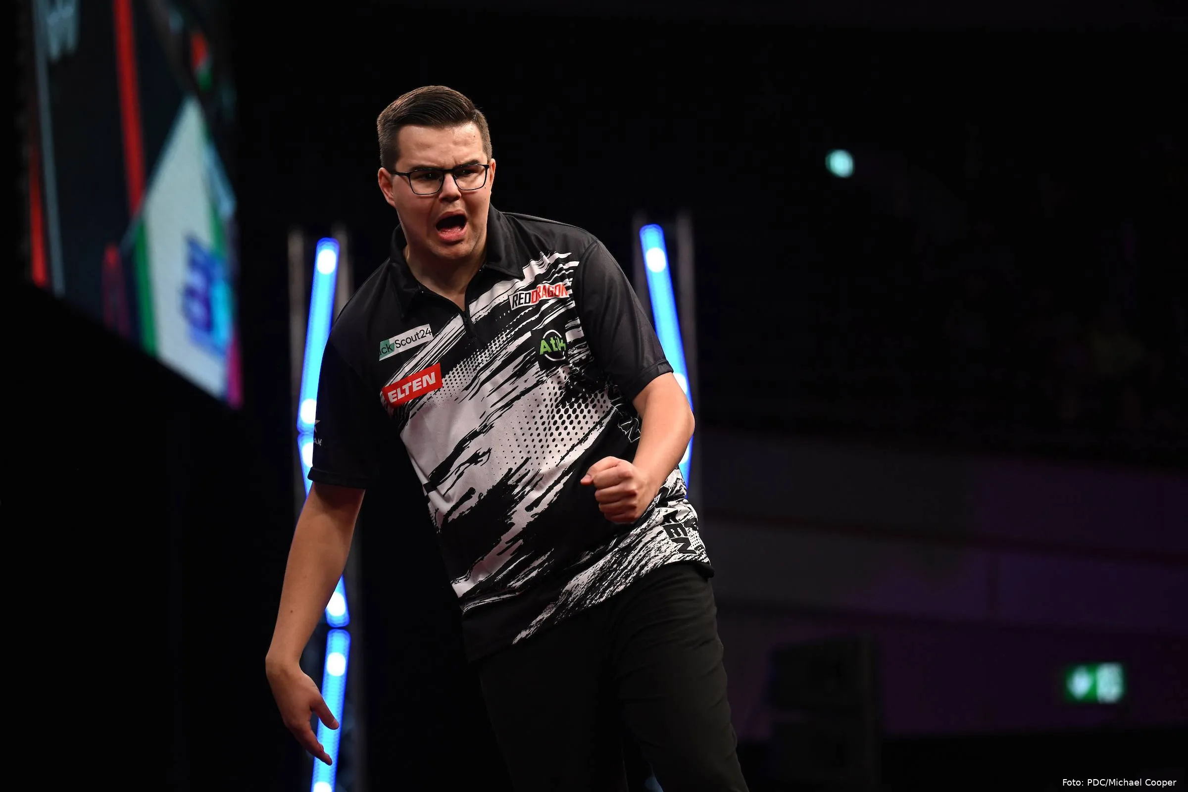 2025EC_FINAL_VANVEEN_ HUMPHRIES.MCOOPER103