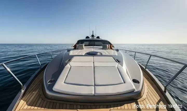 George-Russell-s-yacht-6294942