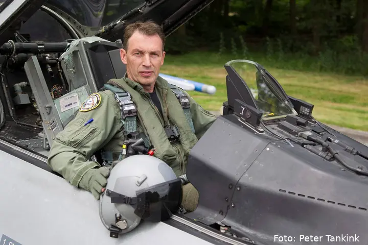 Peter als Commandant Vliegbasis Volkel
