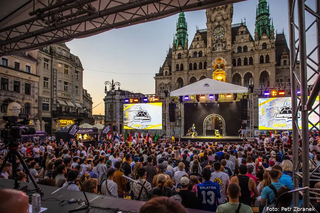The Super Ball World Open 2024 setup at the Liberec town square in the Czech Republic - Picture by Petr Zbranek for the WFFA