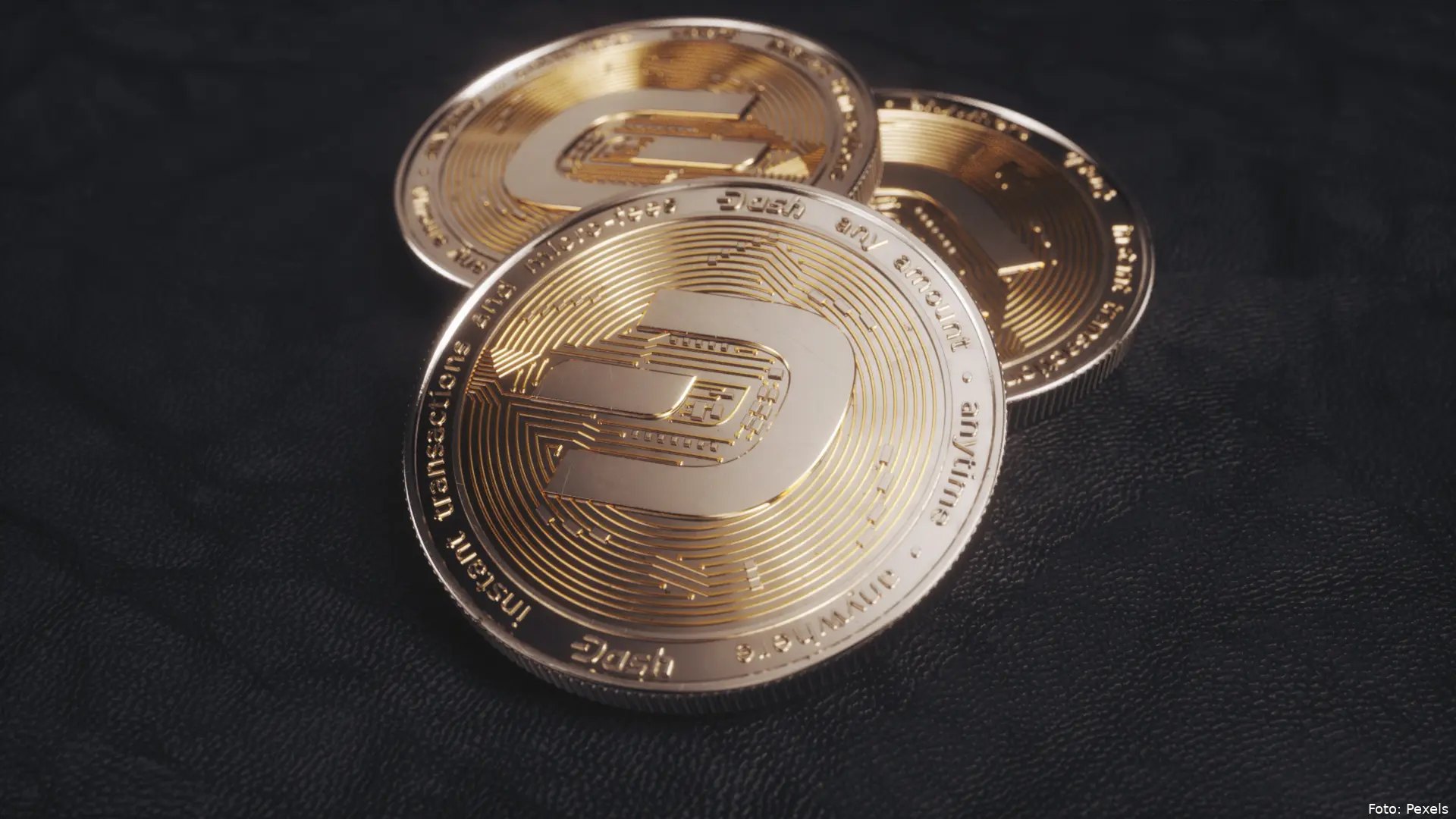 pexels dash cryptocurrency 7943303