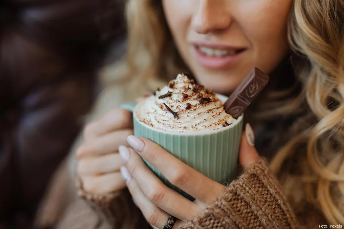 warme chocolademelk slagroom drinken warme drank