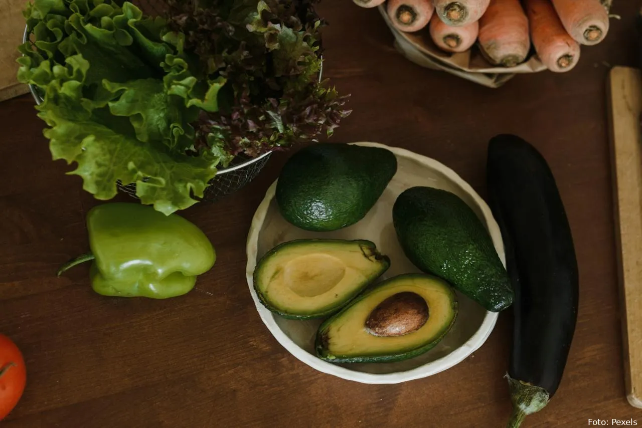 avocado paprika sla wortelen gezond eten