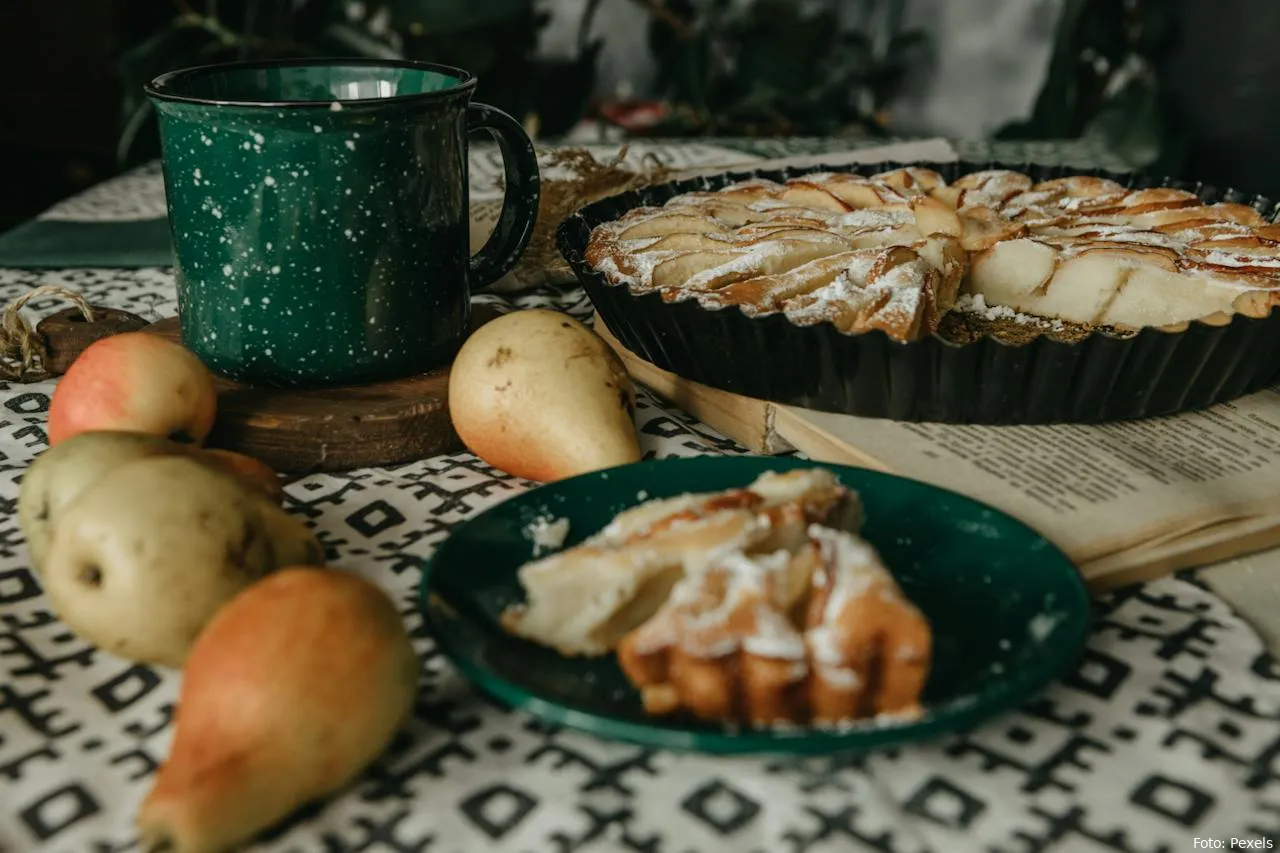 taart van peren peren dessert nagerecht eten