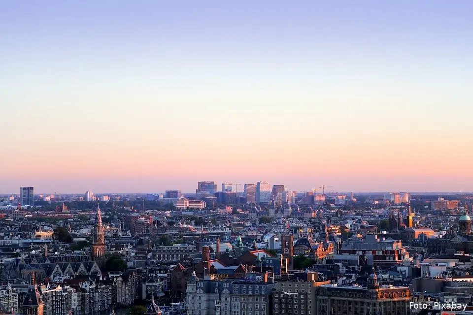 amsterdam banner pixabay
