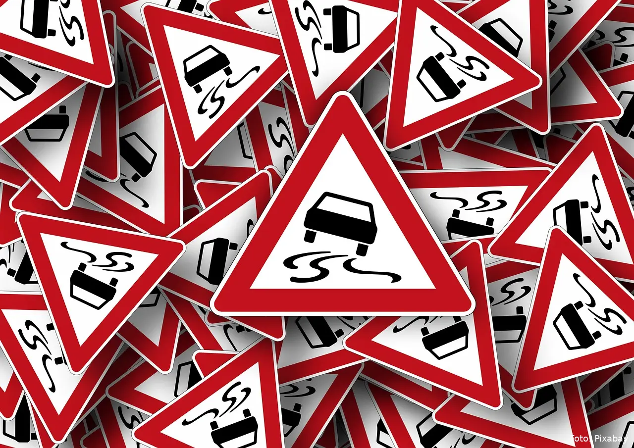 auto theorie banner