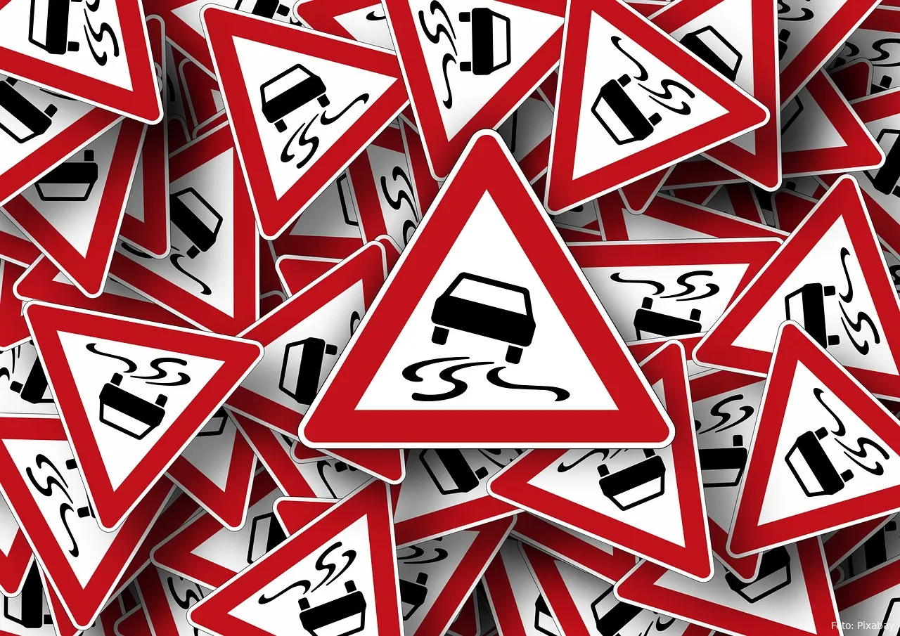 auto theorie banner