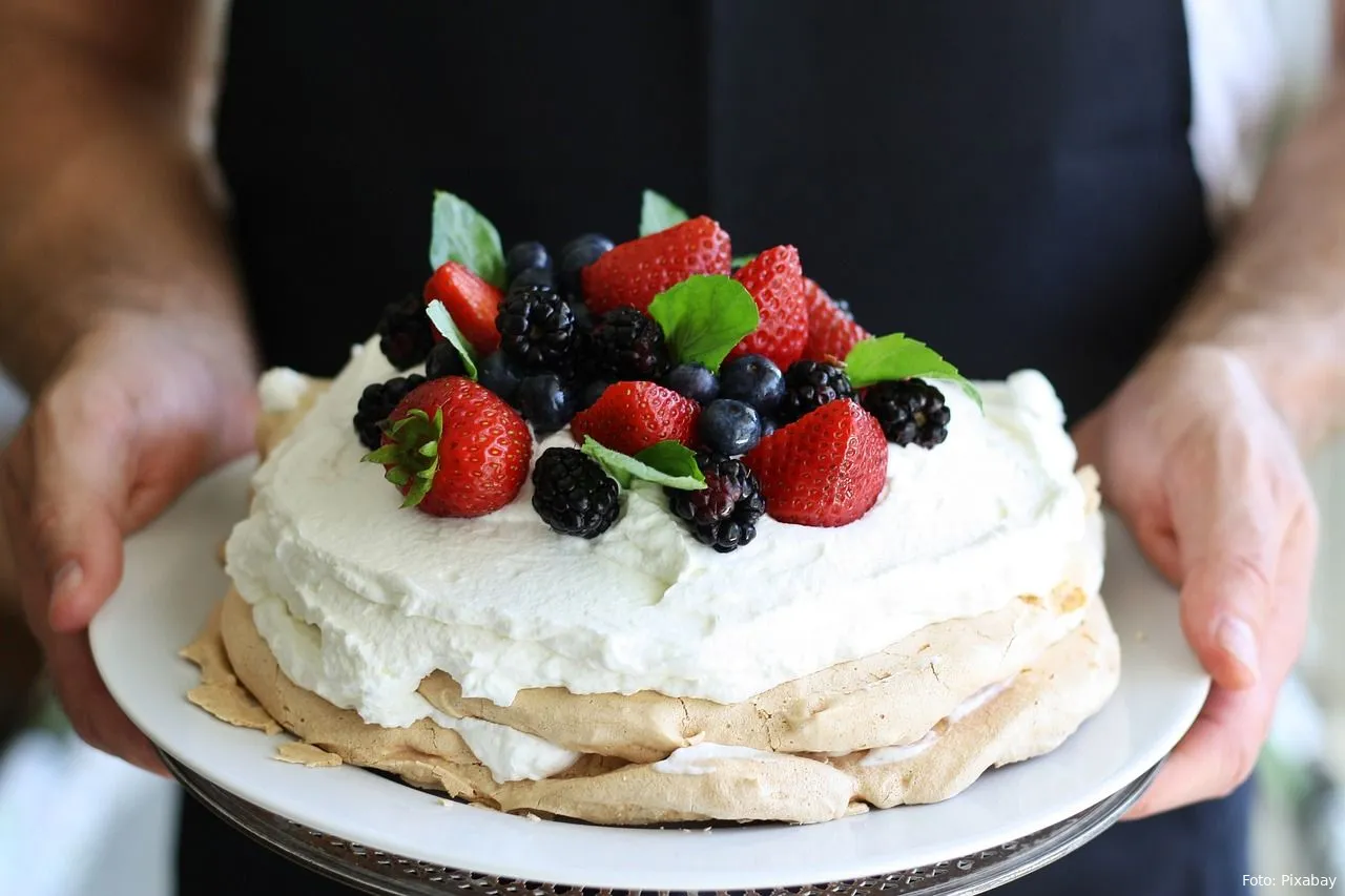 pavlova eten desssert