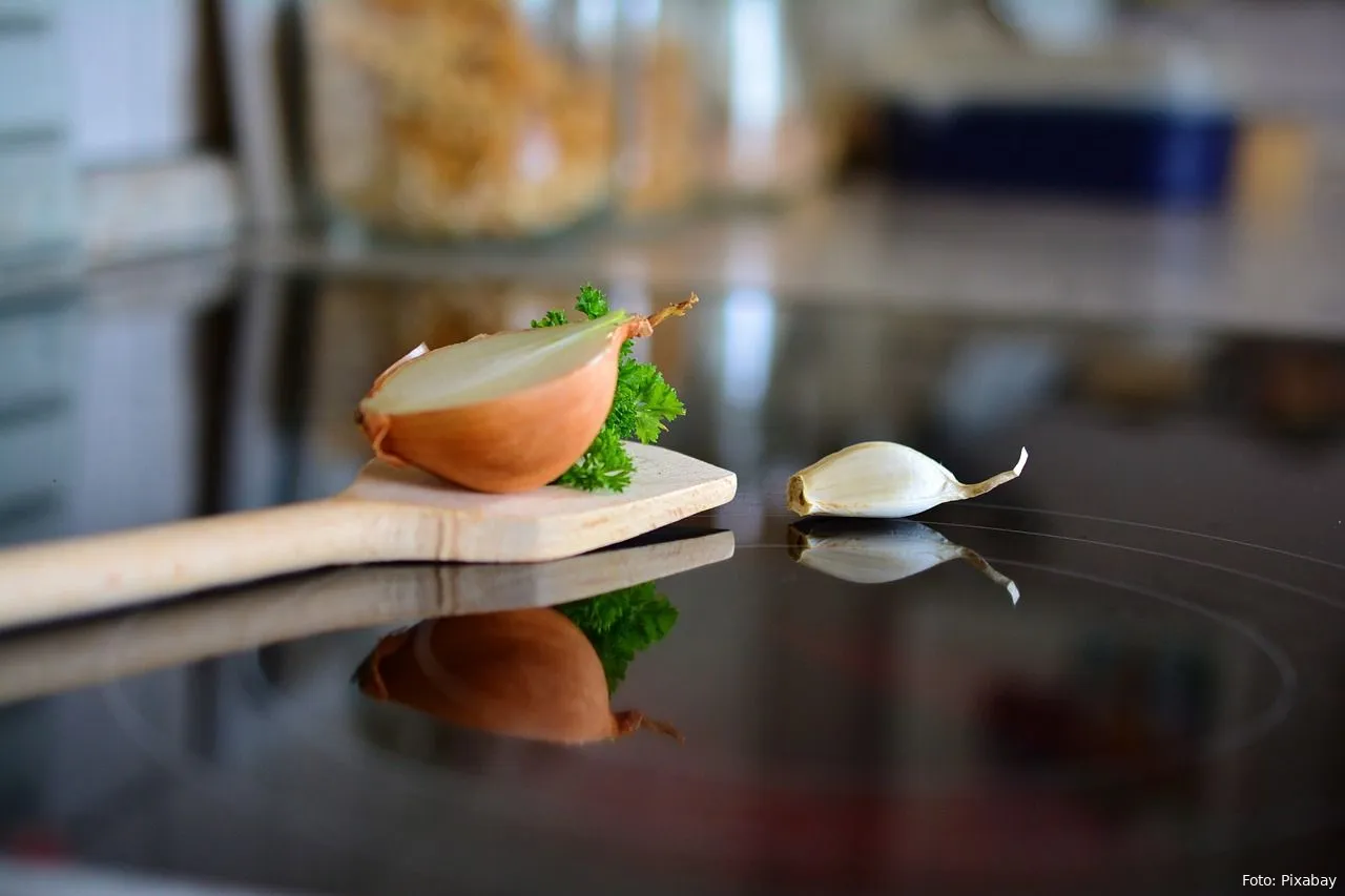 ceramische kookplaat koken eten keuken