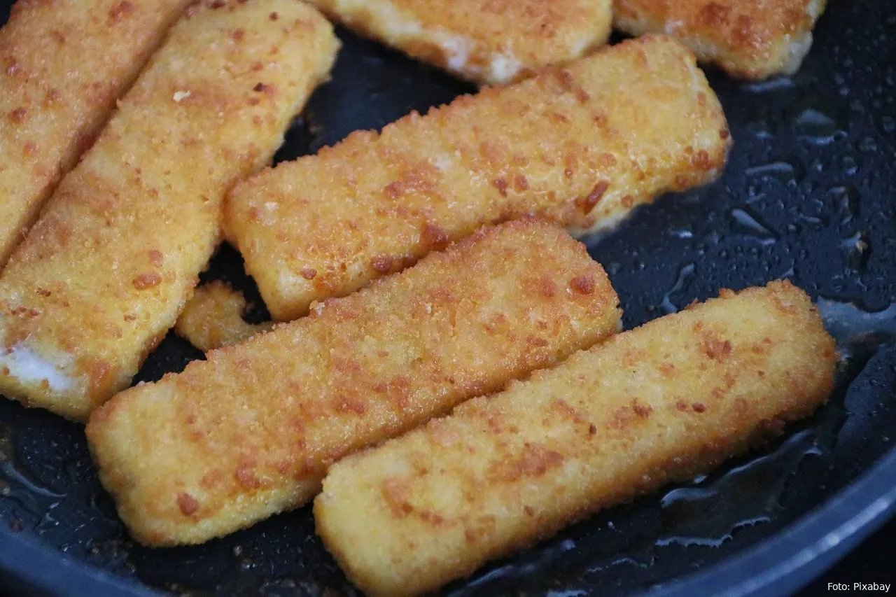 vissticks paneermeel pan bakken
