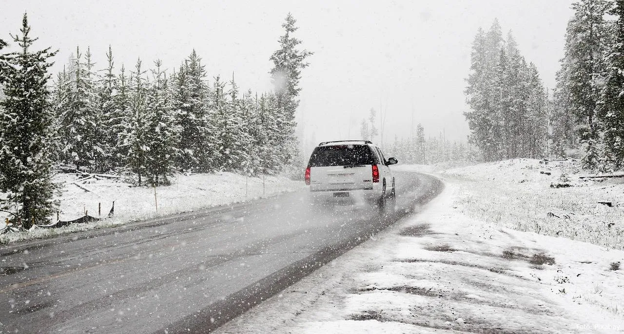 auto sneeuw