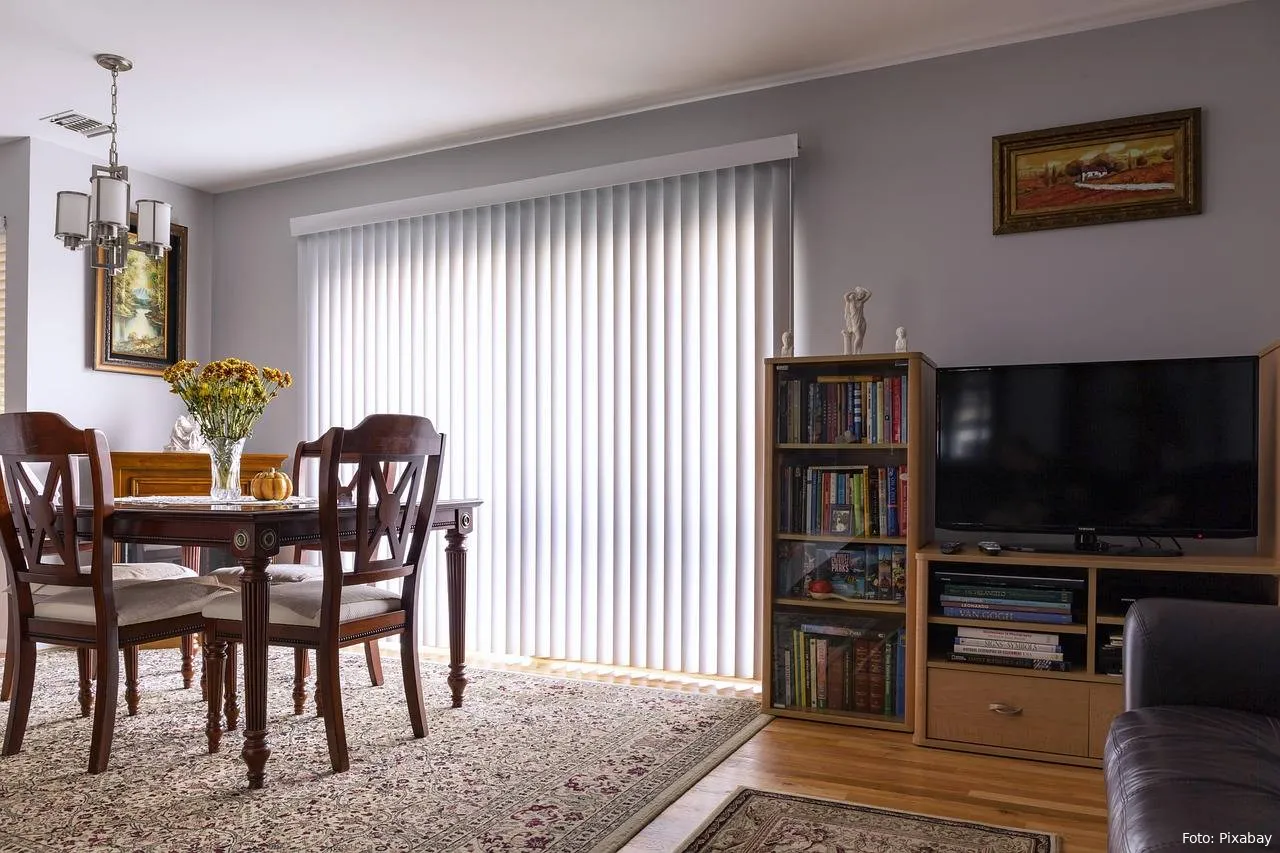 huis interieur tapijt eetkamer