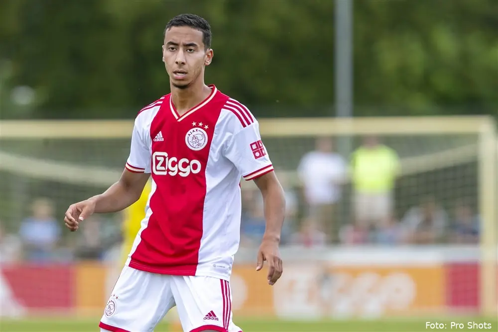Anass Salah Eddine Ajax Paderborn Seizoen 2022 2023
