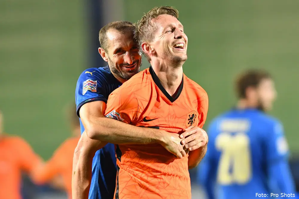 Chiellini luuk de jong italie oranje 2020