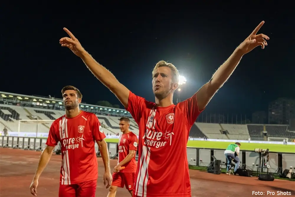 FC Twente FK Cukaricki Michel Vlap Robin Propper Christos Tzolis Conference League Seizoen 2022 2023