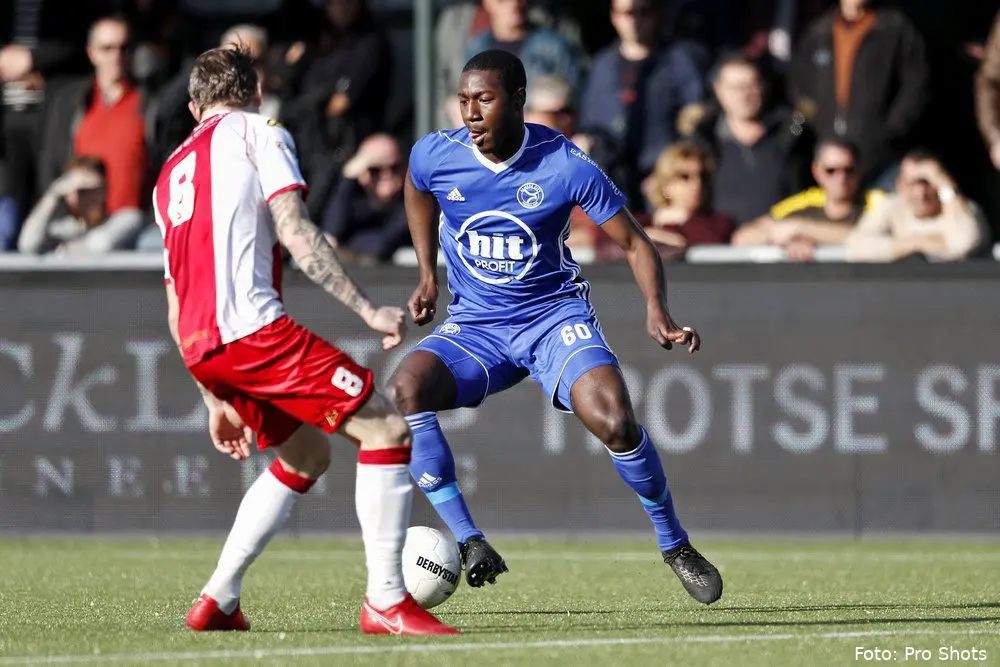 Kyvon Leidsman spits almere city fc 2019 2020
