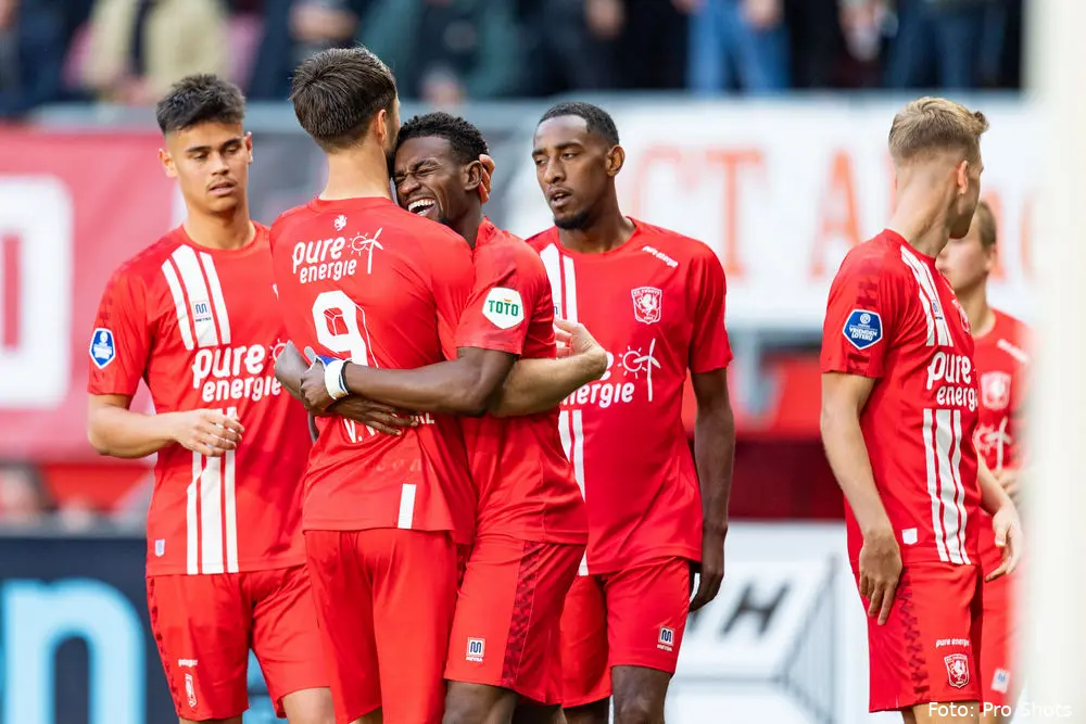Mees Hilgers Ricky Van Wolfswinkel Virgil Misidjan Joshua Brenet Gijs Smal FC Twente FC Groningen Grolsch Veste Seizoen 2022 2023