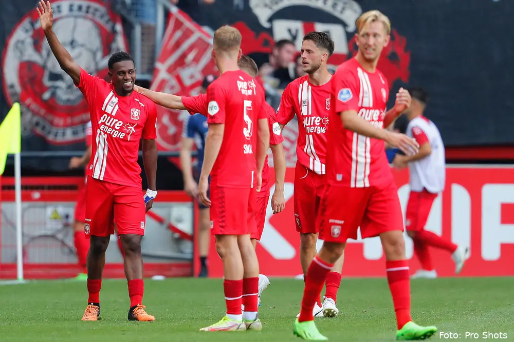 Virgil Misidjan Gijs Smal Michel Vlap Ricky Van Wolfswinkel Juichen FC Twente Fortuna Sittard Seizoen 2022 2023