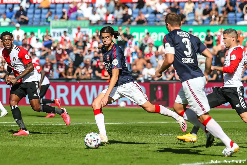 Zerrouki Schenk Feyenoord FC Twente 2020 2021 De Kuip