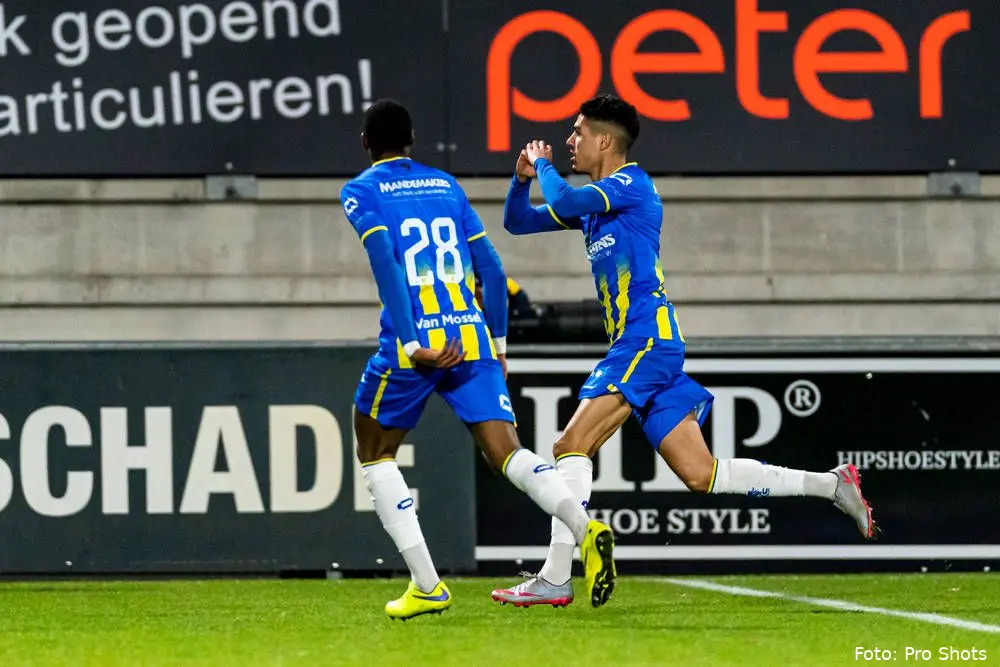 anas tahiri said bakari doelpunt rkc waalwijk juichen