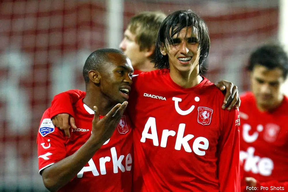 bernard parker bryan ruiz lachen fc twente vitesse 2009 2010