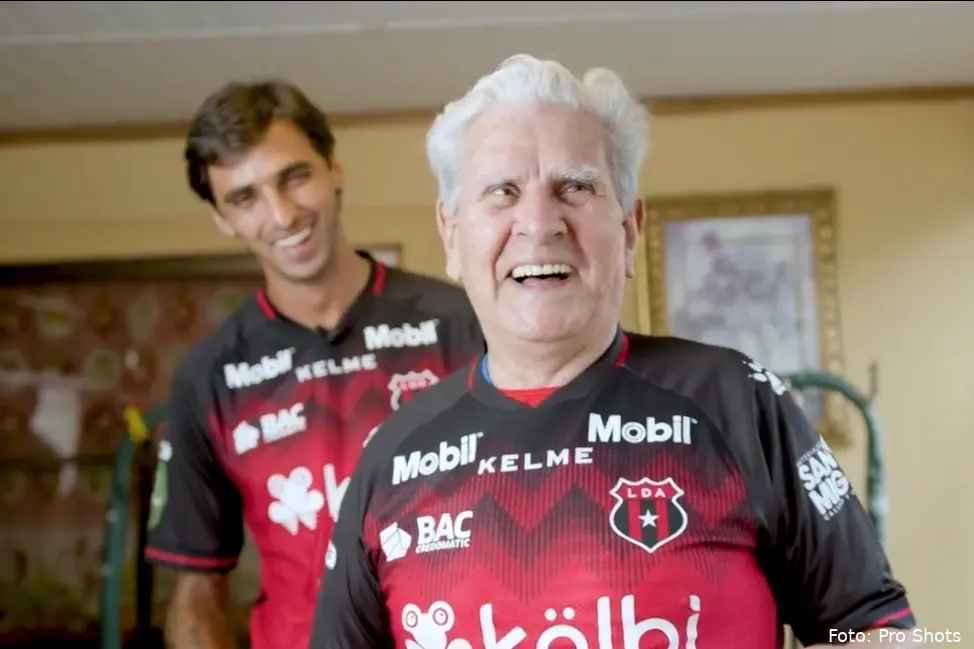 bryan ruiz opa vader alajuelense shirt 2022