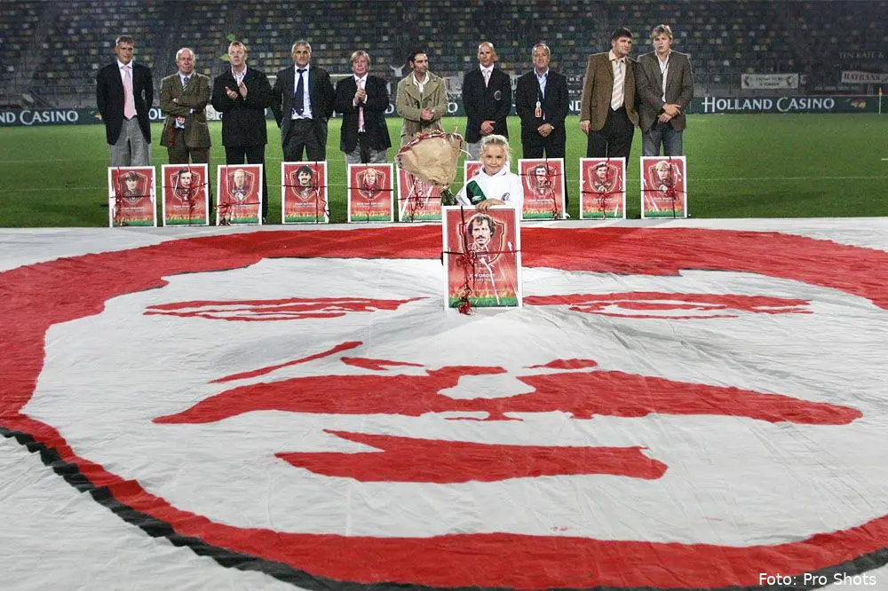 eerbetoon epi drost arke stadion