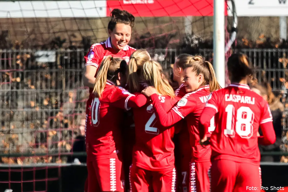 fc twente vrouwen vieren doelpunt pec februari 2022
