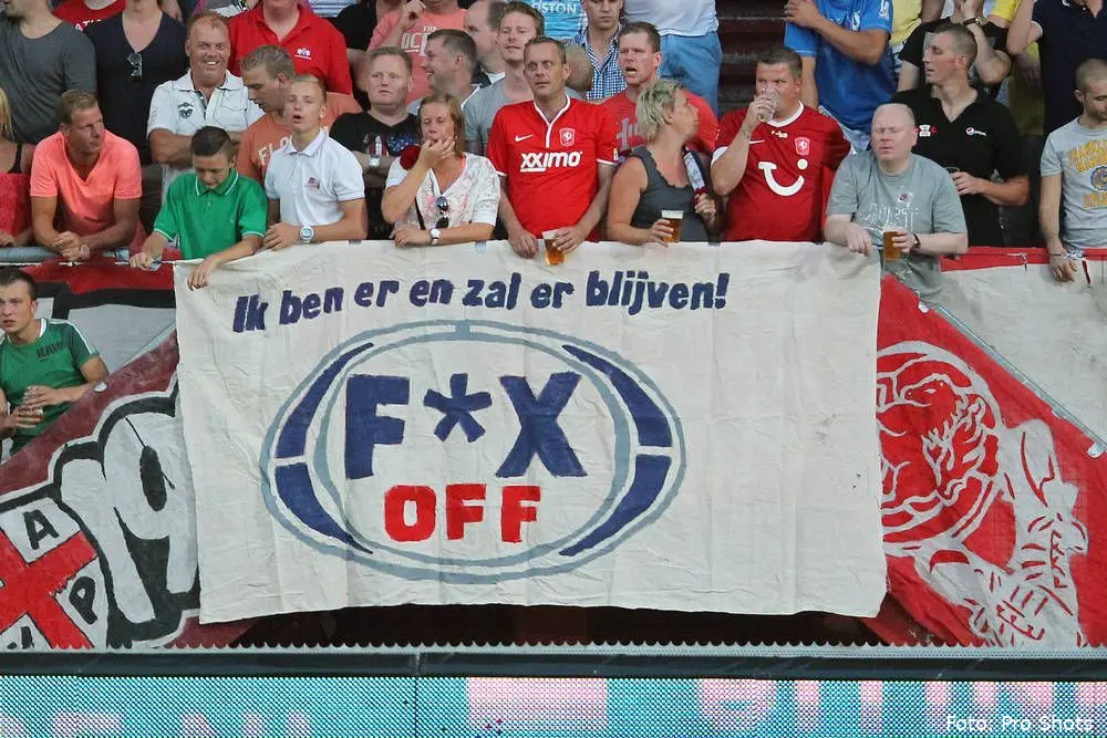 fox off spandoek fc twente