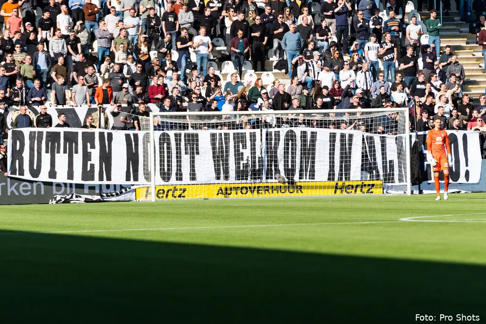 fred rutten nooit welkom heracles 2022 spandoek