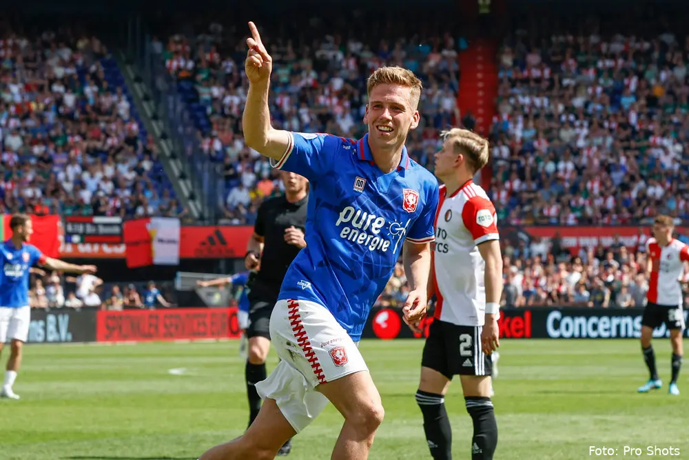 gijs smal doelpunt feyenoord twente 2022 de kuip