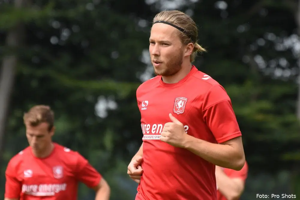 jeoren van der lely training fc twente de lutte 2019